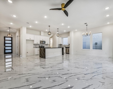 5906 Saint Augustine Street - Photo Thumbnail 7