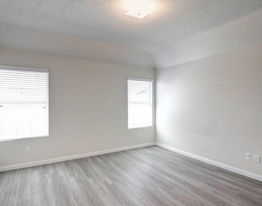 12703 Rio Nueces Lane - Photo Thumbnail 10