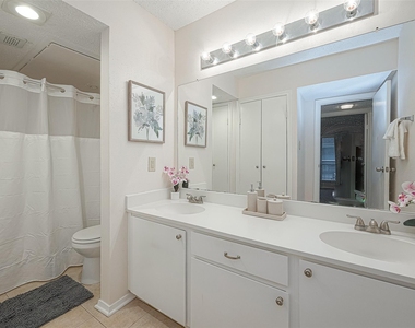 7900 N Stadium Drive - Photo Thumbnail 10