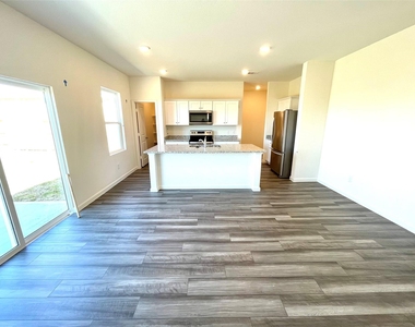 5915 Grantgrala Drive - Photo Thumbnail 5