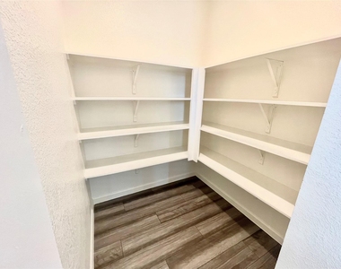 5915 Grantgrala Drive - Photo Thumbnail 17