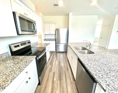 5915 Grantgrala Drive - Photo Thumbnail 20