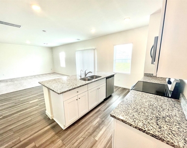 5915 Grantgrala Drive - Photo Thumbnail 23