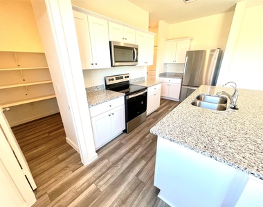 5915 Grantgrala Drive - Photo Thumbnail 16