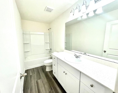 5915 Grantgrala Drive - Photo Thumbnail 12