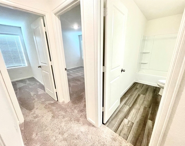 5915 Grantgrala Drive - Photo Thumbnail 13