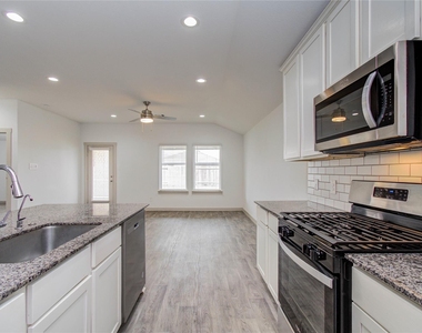 10602 Great Basin Drive - Photo Thumbnail 14