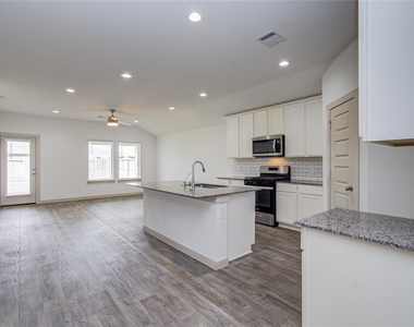 10602 Great Basin Drive - Photo Thumbnail 12