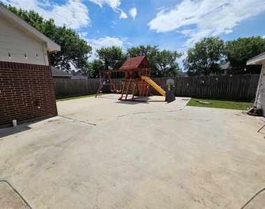 3709 Pinehurst Drive - Photo Thumbnail 36
