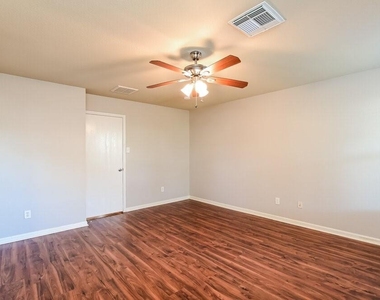 20639 Tealbrook Drive - Photo Thumbnail 7