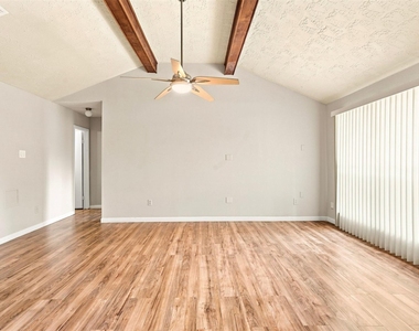 7623 Kite Hill Drive - Photo Thumbnail 22