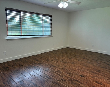 17034 Coachmaker Drive - Photo Thumbnail 13