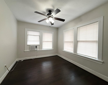 1136 Berthea Street - Photo Thumbnail 6