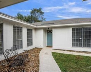 13330 Cologne Drive - Photo Thumbnail 2