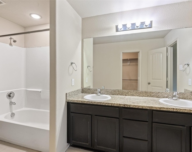 2414 Fall Aster Drive - Photo Thumbnail 15