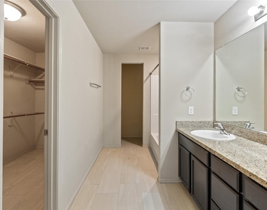 2414 Fall Aster Drive - Photo Thumbnail 16