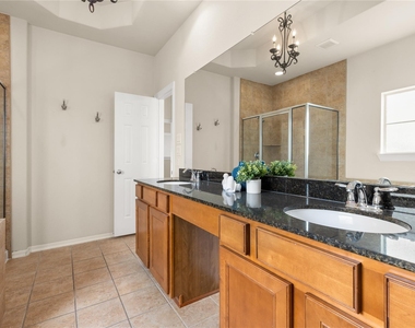 3334 Clearview Villa Way - Photo Thumbnail 17