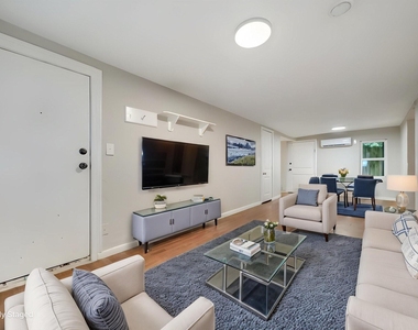 217 Johnson Street - Photo Thumbnail 9