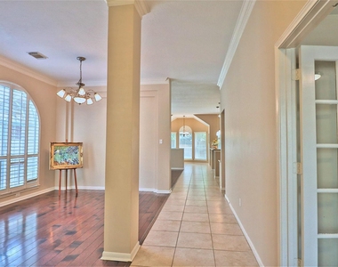 4530 Springfield Lakes Street - Photo Thumbnail 3