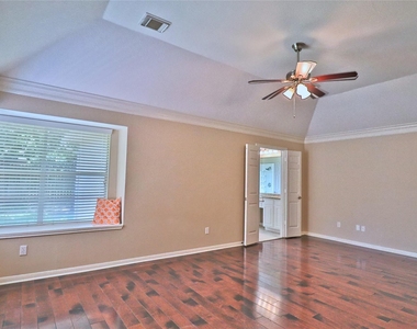 4530 Springfield Lakes Street - Photo Thumbnail 19