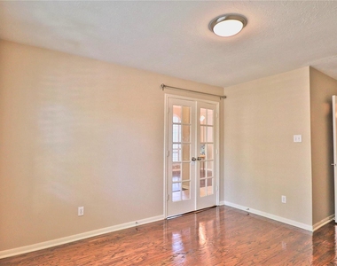 4530 Springfield Lakes Street - Photo Thumbnail 26