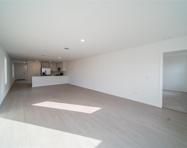 6851 Eastern Cottonwood Lane - Photo Thumbnail 11
