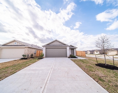 6851 Eastern Cottonwood Lane - Photo Thumbnail 2