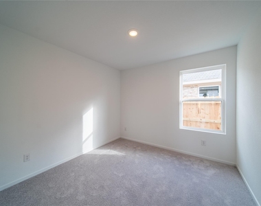 6851 Eastern Cottonwood Lane - Photo Thumbnail 25