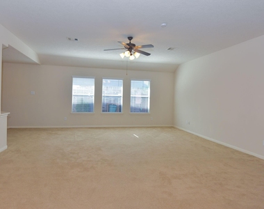 13607 Manor Crest Lane - Photo Thumbnail 8