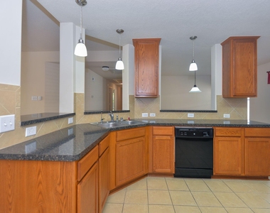 13607 Manor Crest Lane - Photo Thumbnail 6