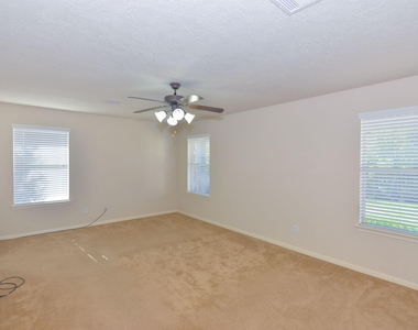 13607 Manor Crest Lane - Photo Thumbnail 12