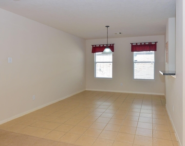 13607 Manor Crest Lane - Photo Thumbnail 9