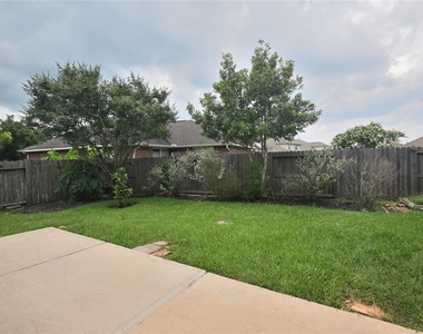 13607 Manor Crest Lane - Photo Thumbnail 24