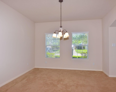 13607 Manor Crest Lane - Photo Thumbnail 5