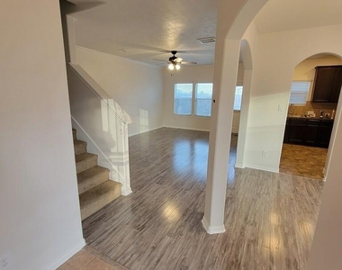 11528 Champions Green Drive - Photo Thumbnail 2