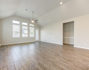 16811 Ruellia Field Road - Photo Thumbnail 8