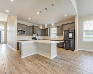 16811 Ruellia Field Road - Photo Thumbnail 5
