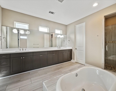 1218 W 23rd Street - Photo Thumbnail 10