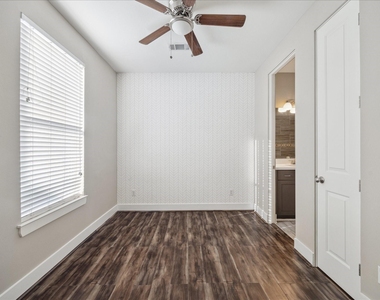 1218 W 23rd Street - Photo Thumbnail 12