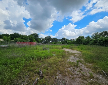 6007 Van Zandt Street - Photo Thumbnail 8