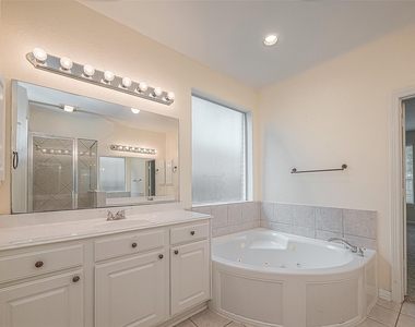3218 Twinmont Lane - Photo Thumbnail 21