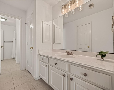 3218 Twinmont Lane - Photo Thumbnail 31