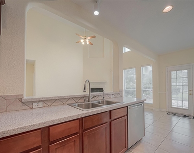 3218 Twinmont Lane - Photo Thumbnail 14