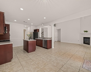 3218 Twinmont Lane - Photo Thumbnail 9