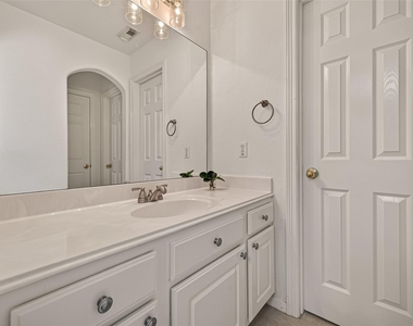 3218 Twinmont Lane - Photo Thumbnail 32