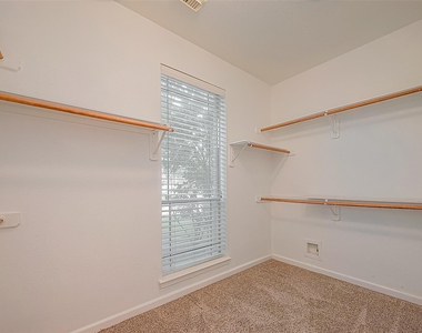 3218 Twinmont Lane - Photo Thumbnail 22