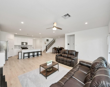 31771 Margaret Woods Lane - Photo Thumbnail 11