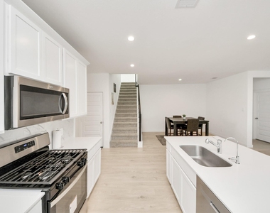31771 Margaret Woods Lane - Photo Thumbnail 7