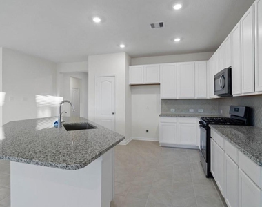 7631 Coral Key Drive - Photo Thumbnail 2