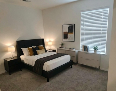 7631 Coral Key Drive - Photo Thumbnail 10